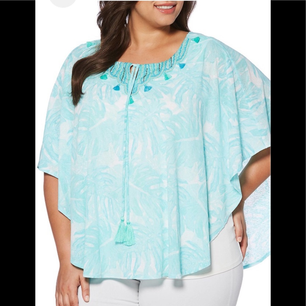 ☀️Embellished neckline top Rafaela 3/$21